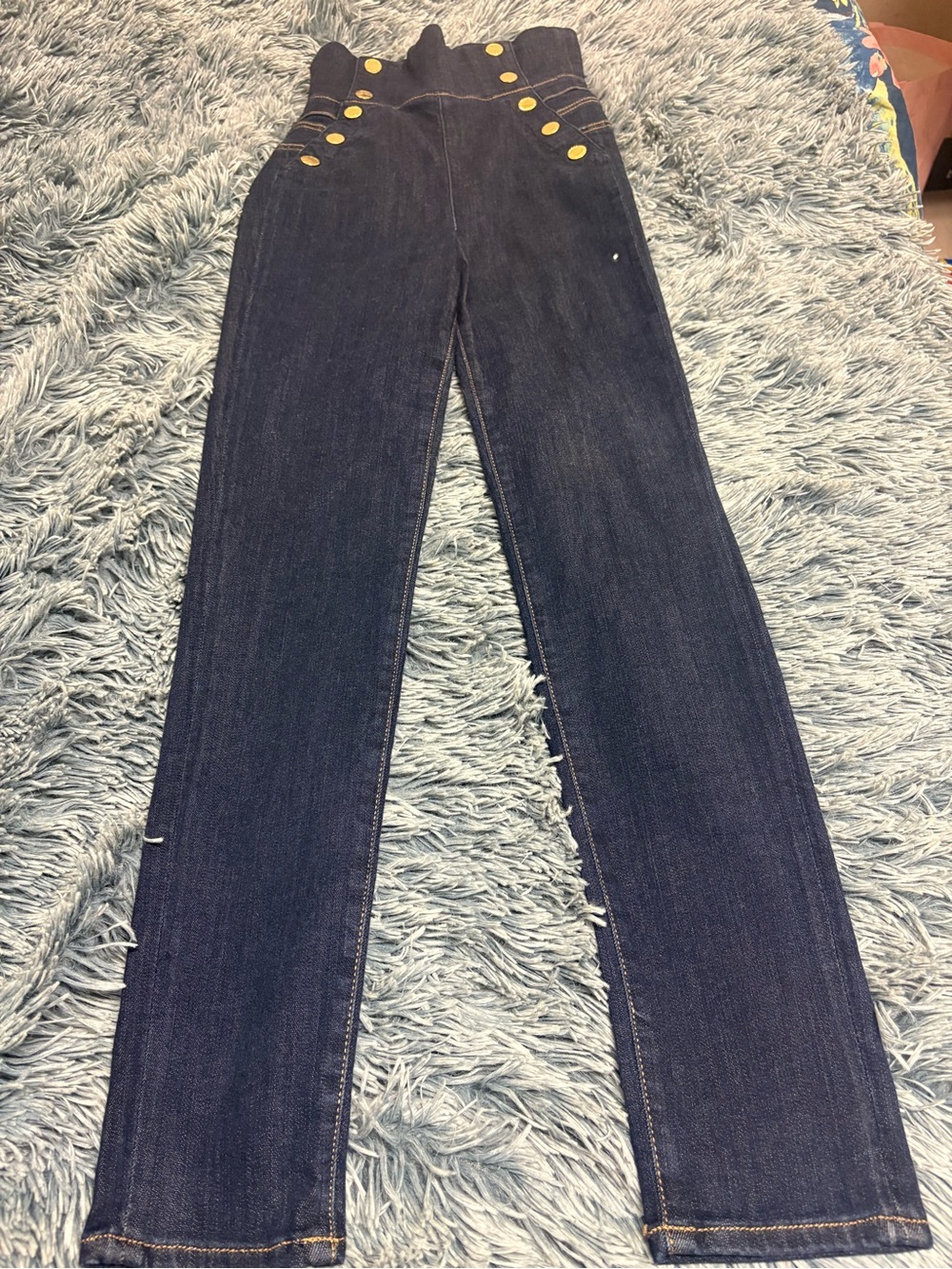 🔺GUESS High Rise Gold Button Wide Leg Jeans Size 26